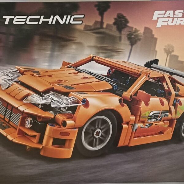 Brand New LEGO 42204 Technic Fast and Furious Toyota Supra MK4