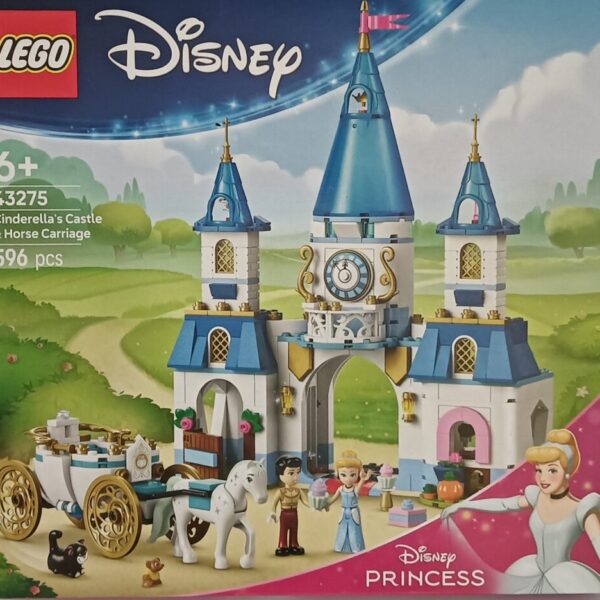 LEGO MODEL 43275 DISNEY CINDERELLA'S CASTLE & HORSE CARRIAGE