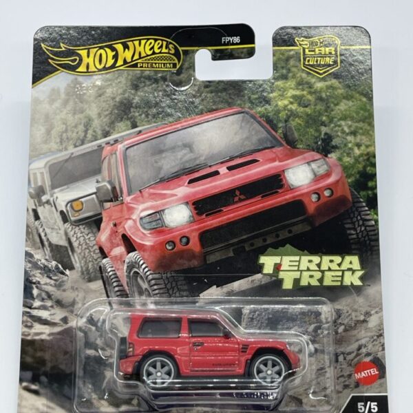 Hot Wheels Premium Car Culture Terra Trek Mitsubishi Pajero Evolution 1:64 Scale